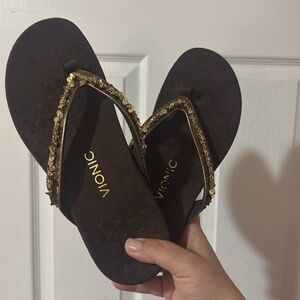Vionic Brown Sandals Classic Thong Style